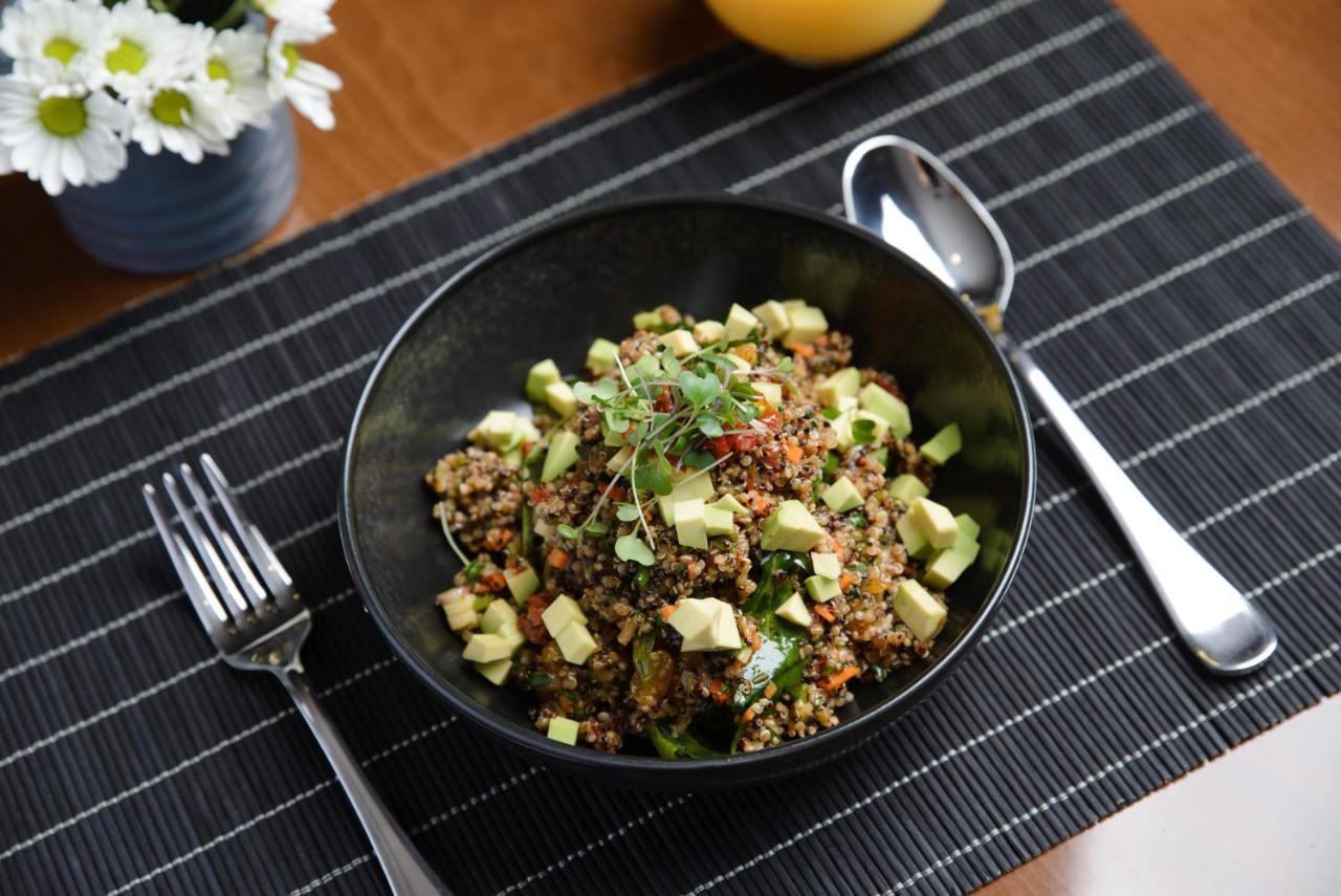 Royal Tulip Hotel & Casino, Tbilisi Exterior photo Quinoa salad with avocado